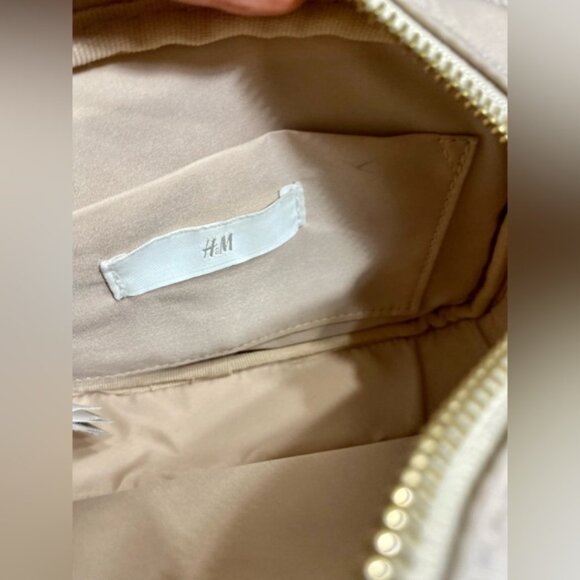 Small Shoulder Bag - Picture 13 of 15